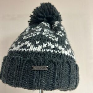 Igloos Thermal Grey and White Snowflake Pattern Pom Pom Beanie